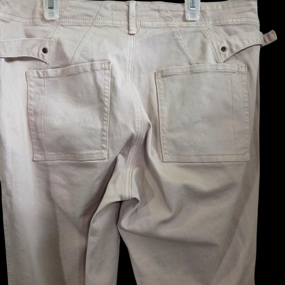 Anthropologie Cropped Utility Khaki Pants Size 29 - Picture 4 of 6